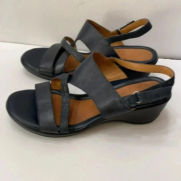 Naturalizer Tenor 9W Navy 2" comfort wedges - Picture 2 of 8